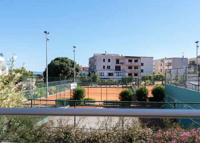 Classy W Terrace@teniscourt