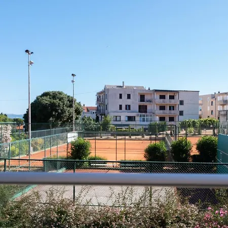 Classy W Terrace@teniscourt